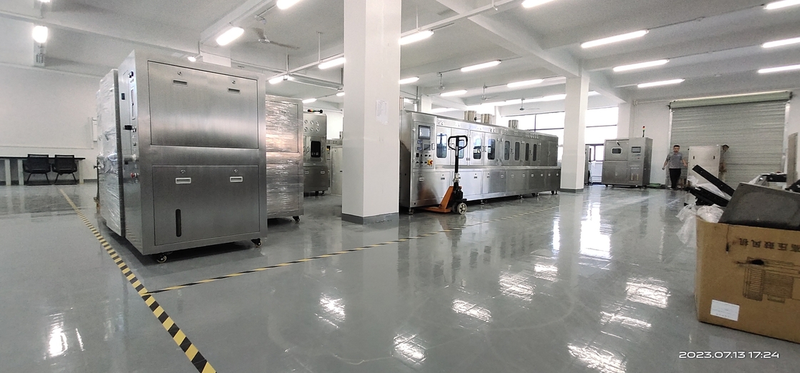 1000L/dakikada Şablon Temizleme Makinesi 360° Çift Yan püskürtme çubuğu ile Döner Izobarik püskürtme temizleme kurutma süresi 3~5 dakikadır