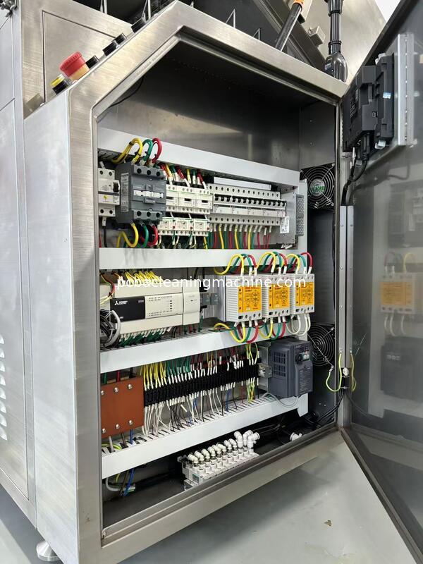 PLC Otomatik Kontrollü Palet Temizleme Makinesi, 80L Sıvı Tank Kapasitesi ve 5 ila 15 Dakika Kuruma Süresiyle Çeşitli Palet Tiplerine Uygundur