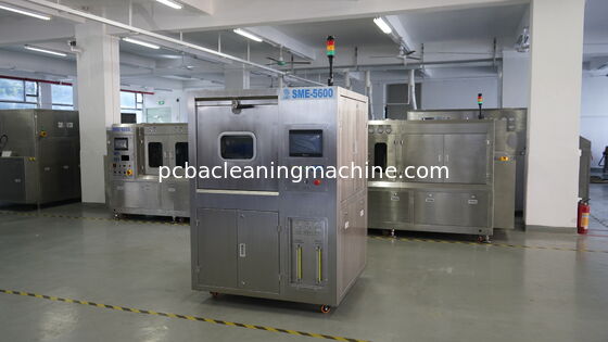 Gaz Basınç Aralığı 0.4-0.6Mpa PCB Temizleme Makinesi Temizleme Süreci Elektronik Montaj Hatları İçin Temizleme Sonuçlarını Garanti Eder